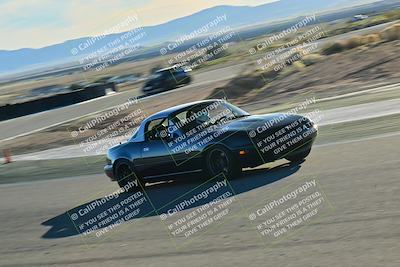 media/Dec-13-2025-Extreme Speed (Sat) [[d129ecb0b9]]/Beginner/Session 3 (Turn 5)/